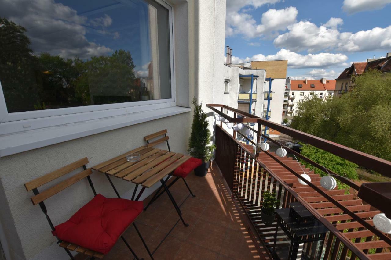 Ferienwohnung Apartament Rosso Thorn Exterior foto
