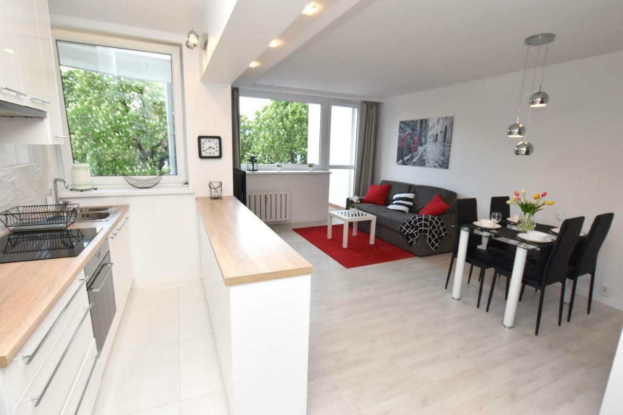 Ferienwohnung Apartament Rosso Thorn Exterior foto